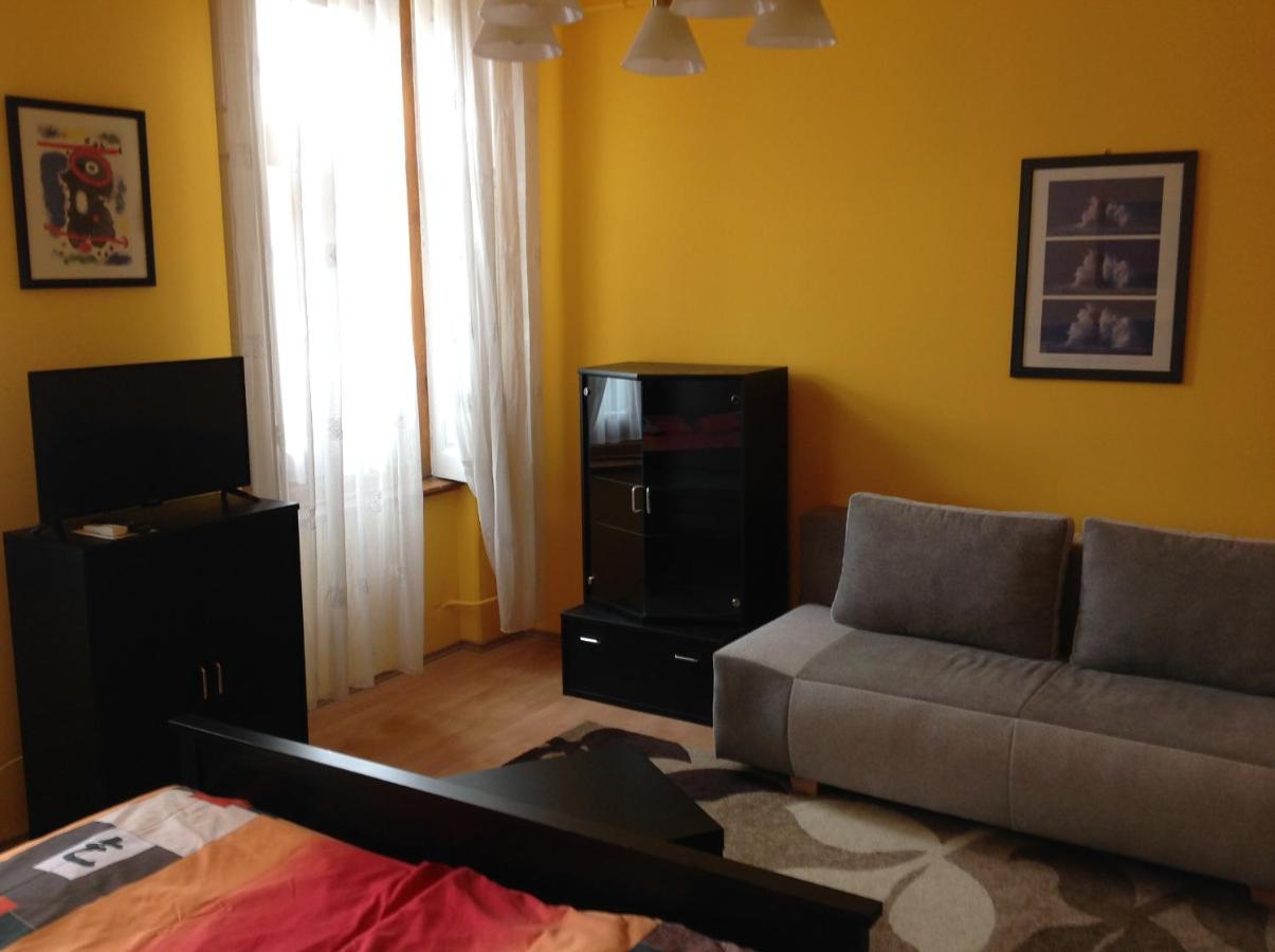 King Apartman Sárvár Екстериор снимка